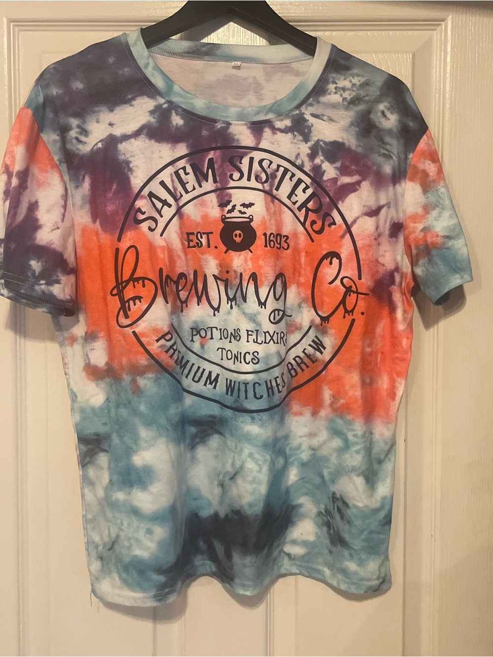 Salem Sisters Brewing Co. Tie-Dye Tee shirt xl Blue, Orange, Purple witches goth